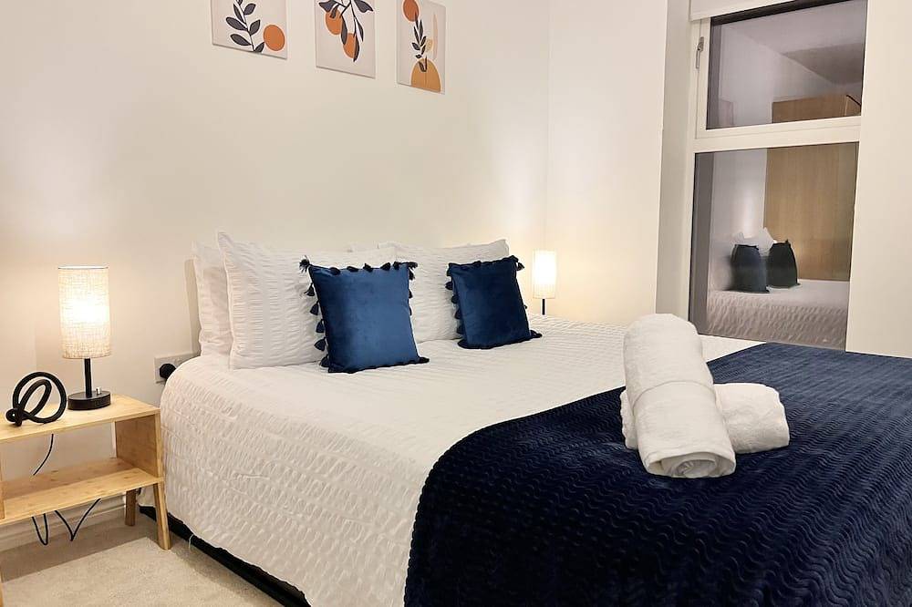 Hel leilighet, Reduced Mobility? Step-free access + big bedrooms in Elstree and Borehamwood, Hertfordshire