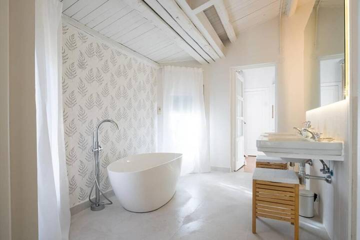 Casa rural para 8 personas, con Balcón y Terraza además de Jardín y Piscina en Pedrezuela - 4