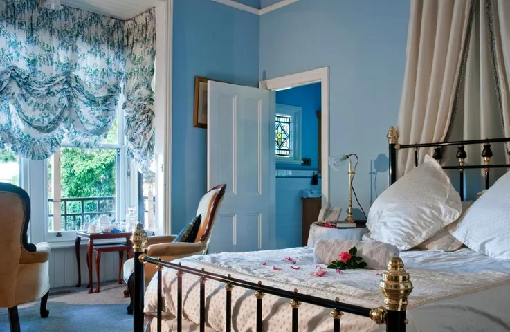 Chambre d’hôte pour 3 personnes, avec piscine ainsi que jardin et vue - 1