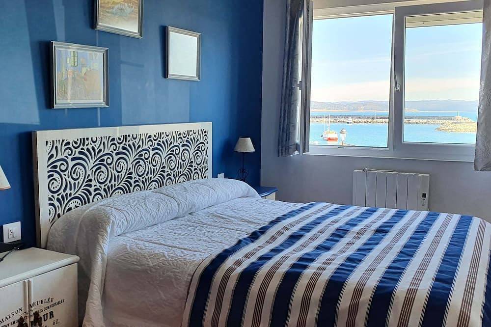 Apartamento entero, Apartamento en Muxía. Enfrente al puerto deportivo in Muxía, Costa da Morte