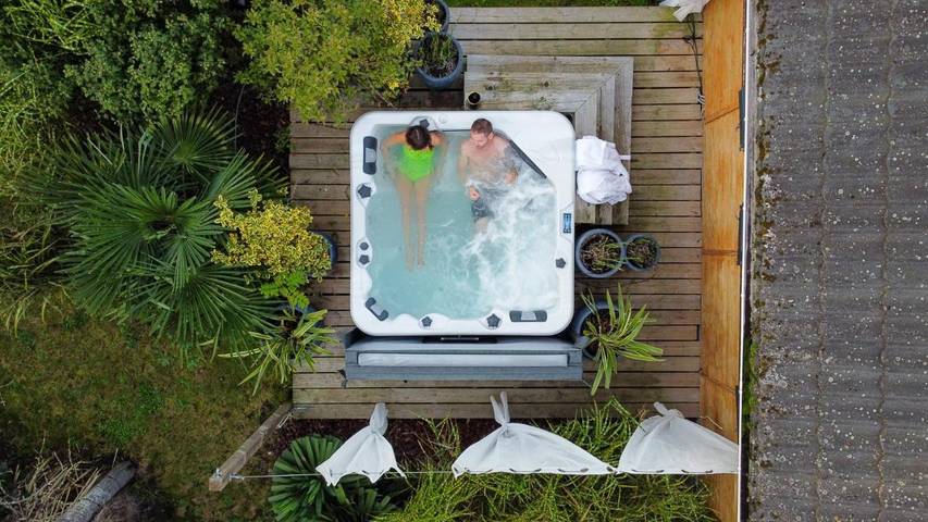 Location de vacances pour 2 personnes, avec jardin et jacuzzi dans Muizon