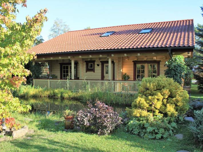 Ganze Wohnung, Gemütliches Blockhaus in Waldrandlage mit Sauna in Drübeck, Ilsenburg