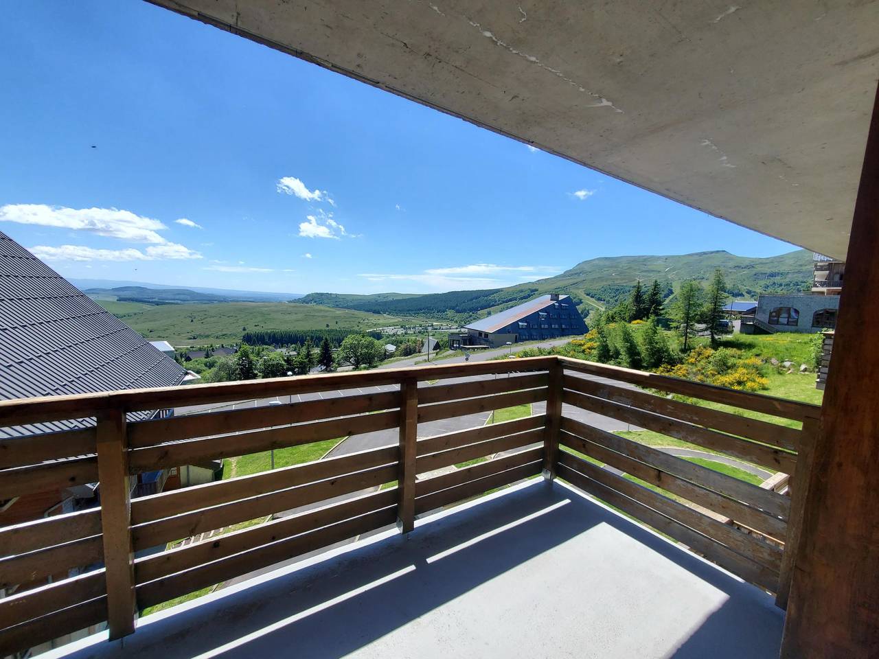 Appartement entier, Appa Lou 335P Lmds in Super Besse, Besse-et-Saint-Anastaise