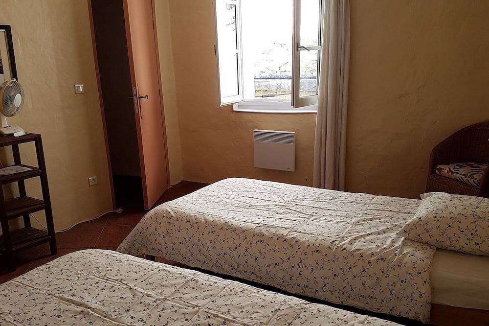 Townhouse in Center of Nyons storage for cycling &/or climbing equipment in Nyons, Nyons region