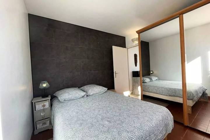 Gîte pour 5 personnes, avec terrasse dans Plage La Favière - 2