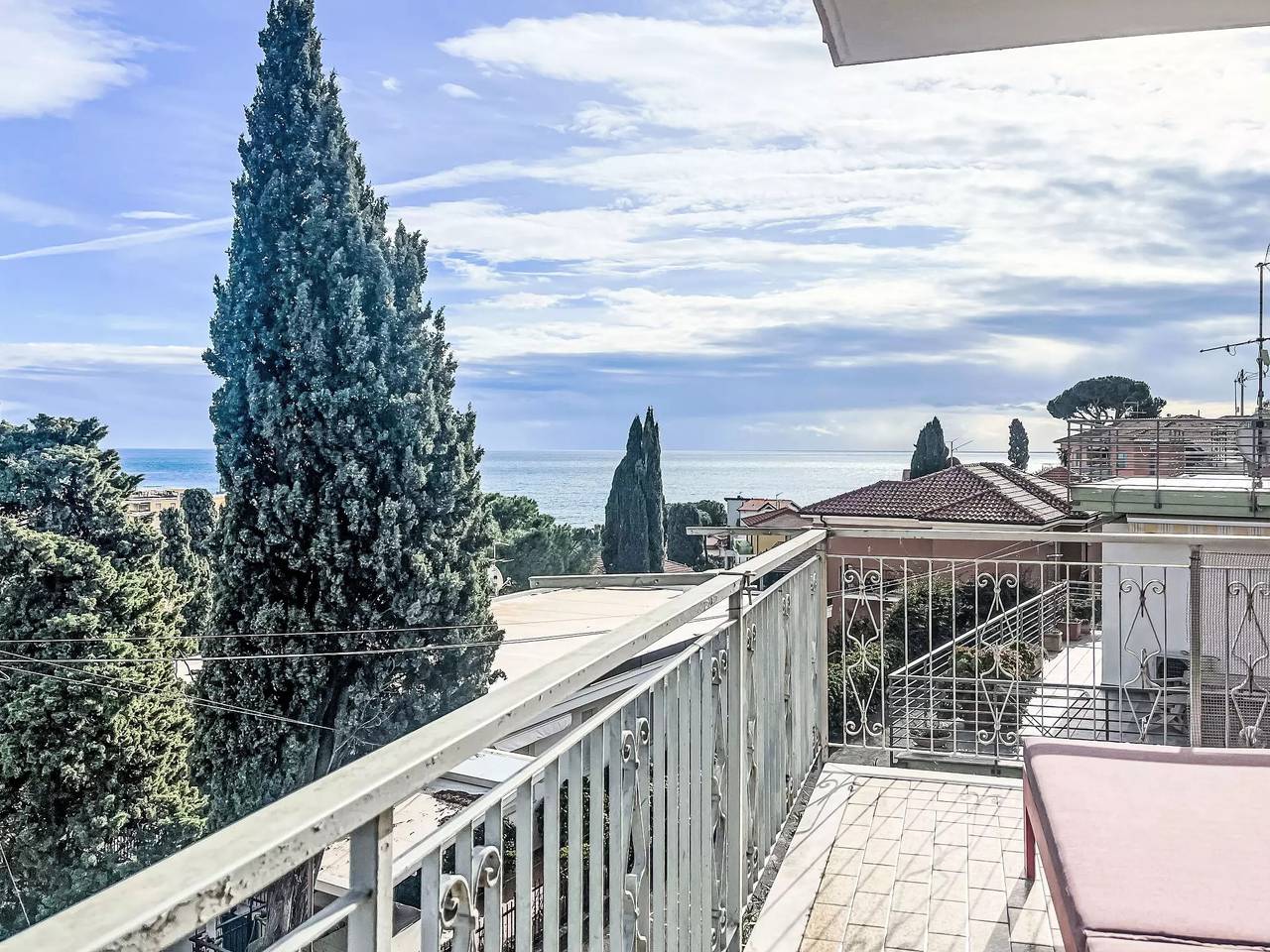 Apartamento entero, 3 estancias 5 Personas in San Lorenzo al Mare, Riviera di Ponente