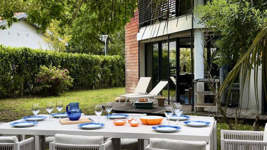 Appartement de vacances pour 9 personnes, avec jardin