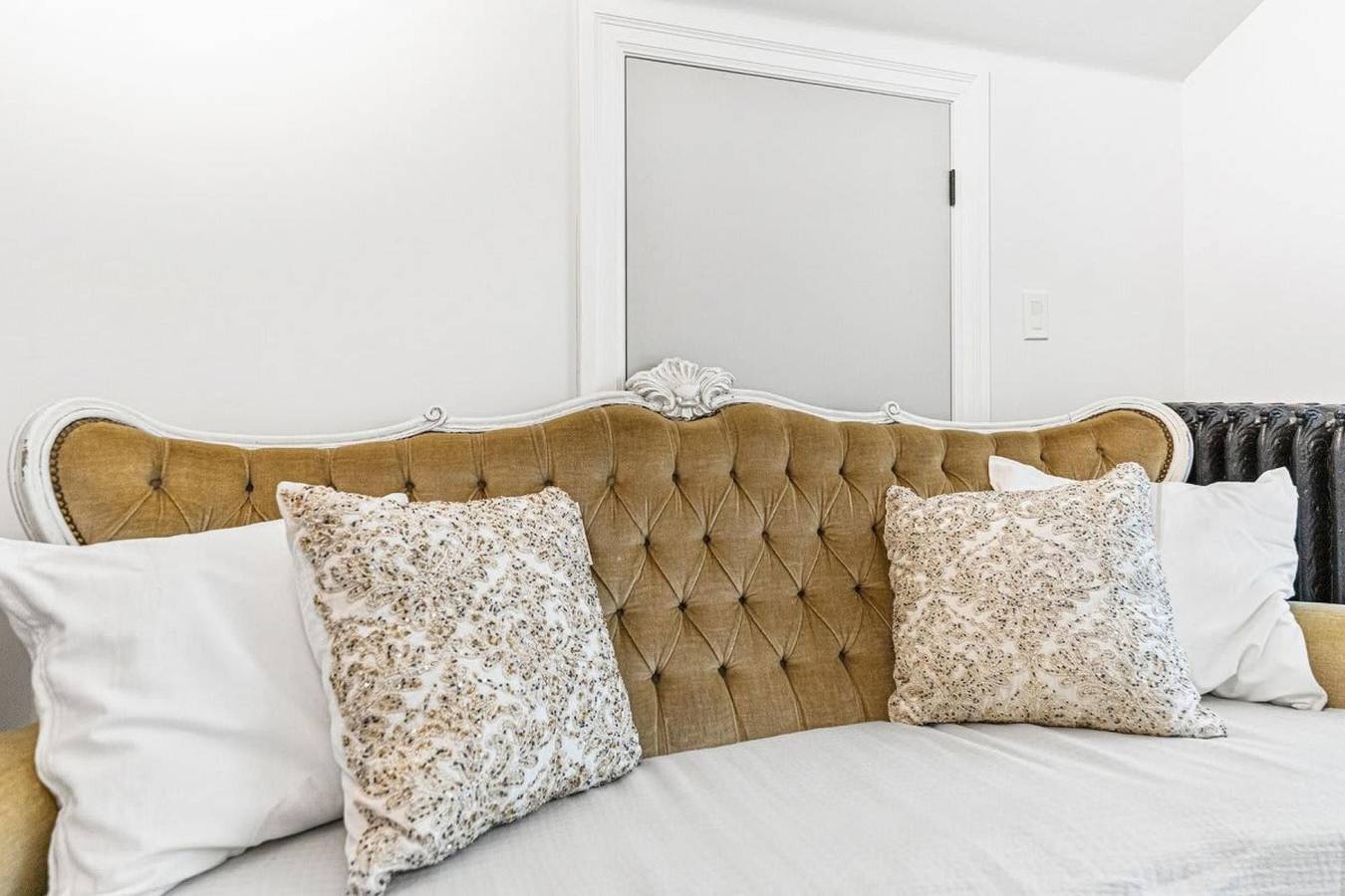 Appartamento intero, Private Apt Neardowntown  Ideal for long stays U4 in Burlington (Ontario), Lago Ontario (Kanada)