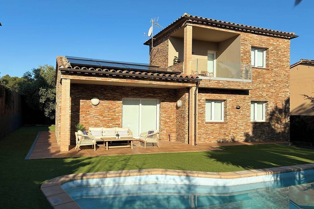 Villa pour 6 Personnes dans els Masos de Pals, Pals
