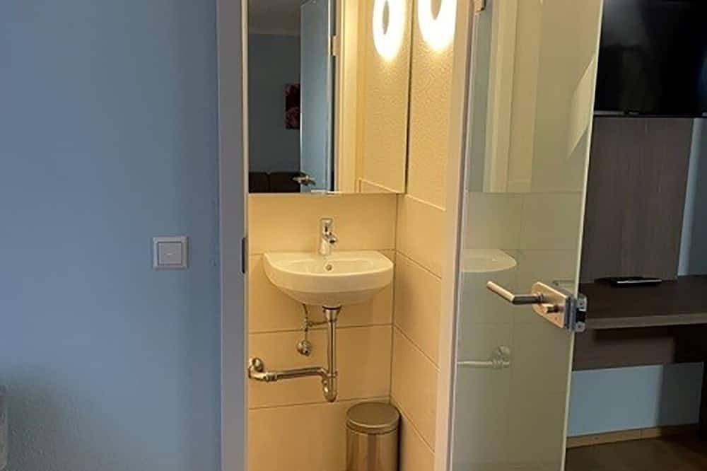 Apartment 4 / Young Werther in Altstadt Heidelberg, Heidelberg