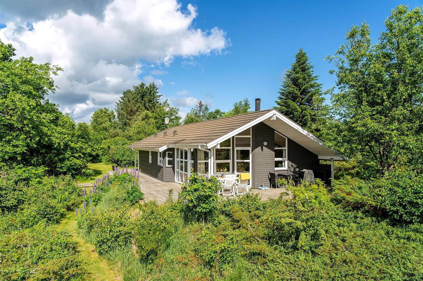 Stunning home in Brovst w/ Wifi, 3 Bedrooms and Sauna in Tranum, Jammerbugt