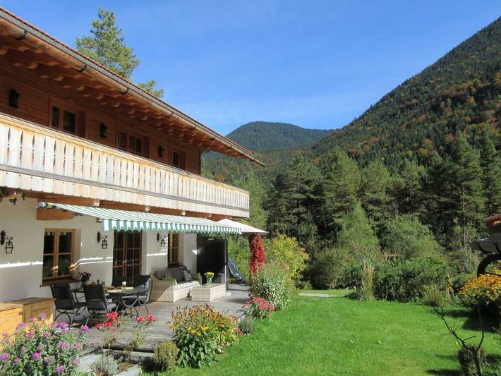 Ferienwohnung für 2 Personen, mit Balkon und Terrasse sowie Garten und Ausblick in Kreuth - 4