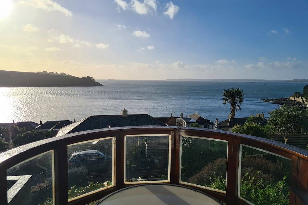 Lower Tresulian -  an apartment that sleeps 4 guests  in 2 bedrooms in St Mawes, Cornwall