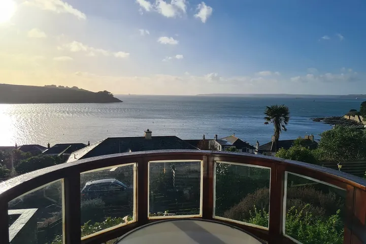 Lower Tresulian - an apartment that sleeps 4 guests in 2 bedrooms in St Mawes, Cornwall