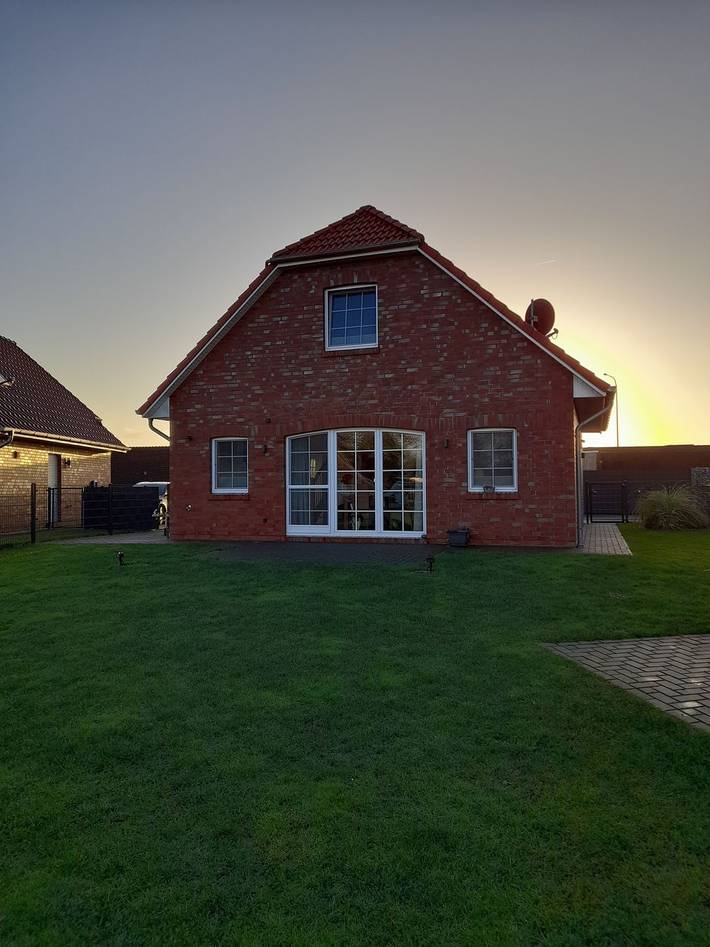 Ferienhaus für 6 Personen, mit Terrasse und Garten in Hinte