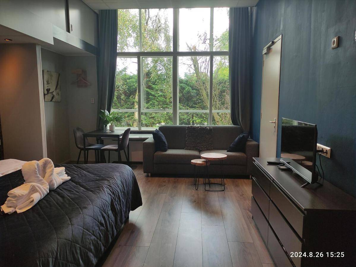 Studio in Zeevang, Markermeer