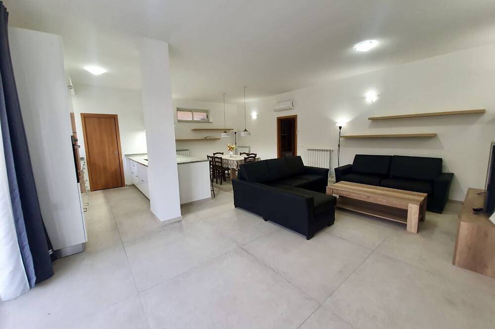 Ganze Wohnung, Appartamento Nuovo a Pochi Passi dal Mare con Wi-fi/ethernet per Smart Working in Santa Caterina dello Ionio, Catanzaro Provinz