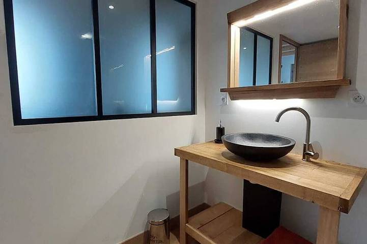 Gîte pour 4 personnes, avec jardin et terrasse, animaux acceptés à Plassac - 3