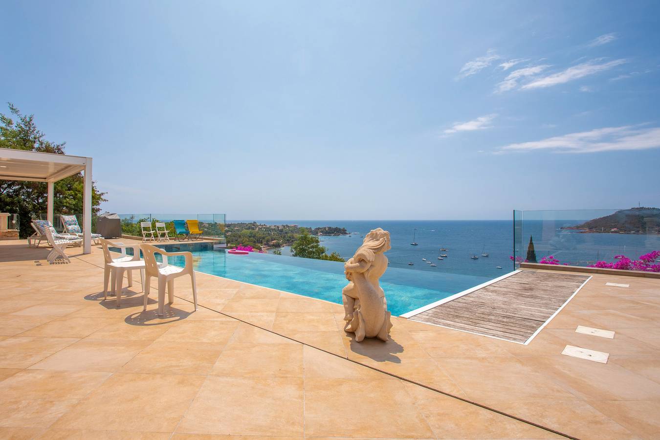Ganzes Studio, Studio 'L'Esterel' mit Meerblick, Wlan und Klimaanlage in Agay, Saint-Raphaël