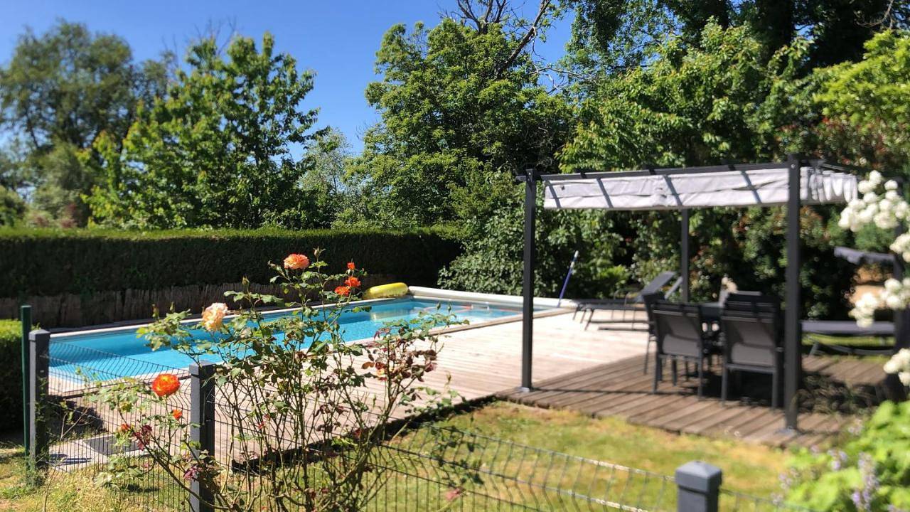 Gîte de charme en Dordogne avec Piscine et jardin in Jumilhac-le-Grand, Parc naturel régional Périgord-Limousin