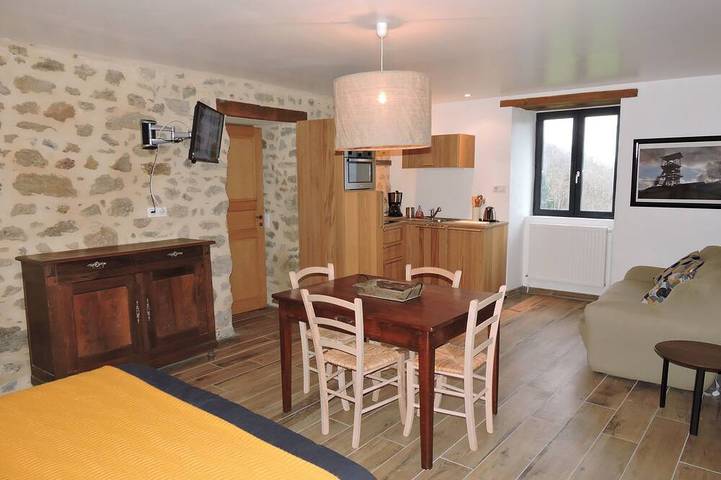 Appartement de vacances pour 4 personnes, avec Jacuzzi ainsi que Jardin et Piscine
