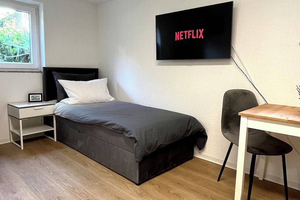 Entire apartment, 05 Central & quiet with Smarttv in Fellbach, Rems-Murr-Kreis