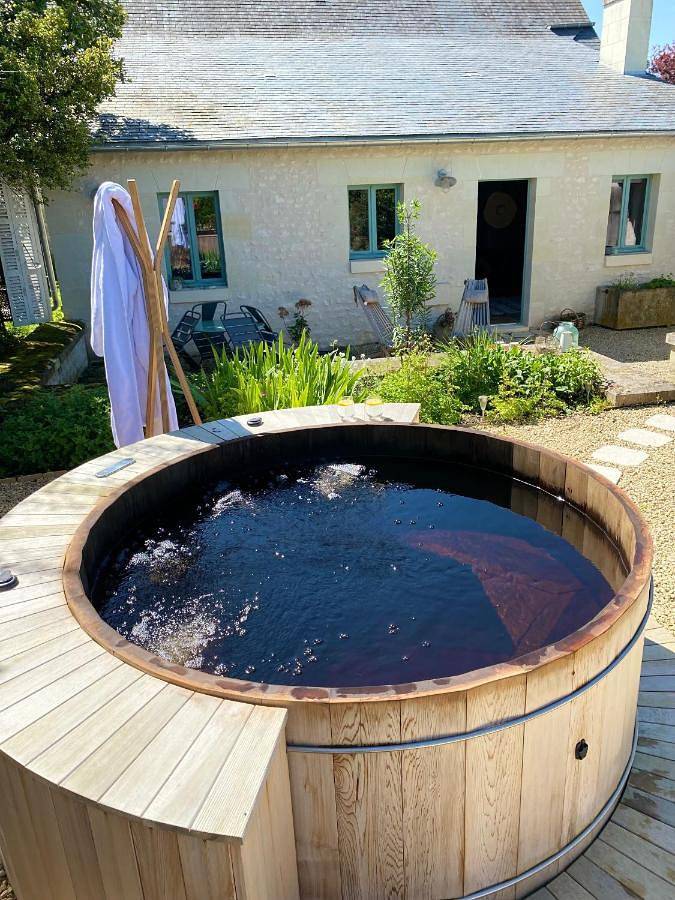 Chambre d’hôte pour 2 personnes, avec piscine ainsi que jardin et vue à Ligré - 3