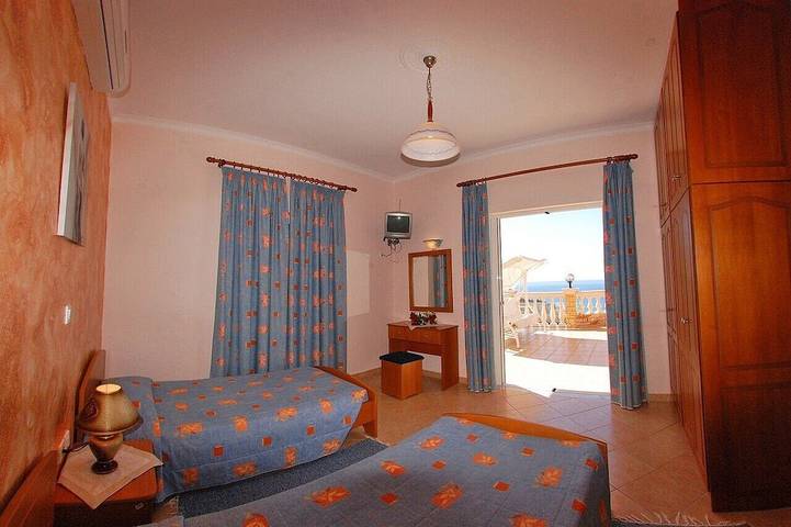 Unieke speciale aanbieding van 29 juli tot 5 augustus in Paramonas, Corfu