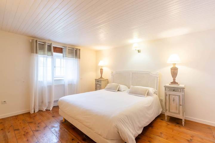 Gîte pour 4 personnes, avec piscine à Demigny - 2