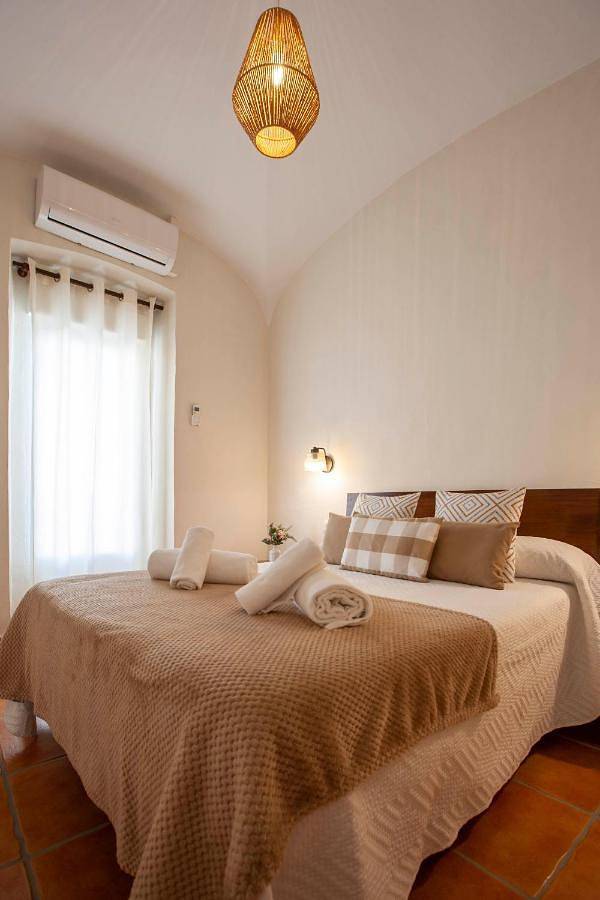 Casa rural para 5 personas, con Terraza y Jardín además de Piscina para niños y Piscina en Tierra de Mérida - Vegas Bajas - 3