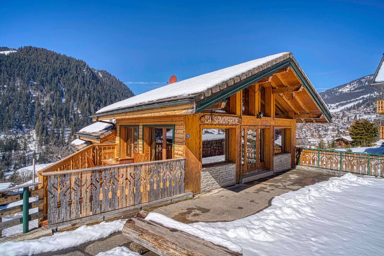 Chalet « La Savoyarde » : vue montagne, jardin privé et Wi-Fi in Chatel, Les Portes du Soleil