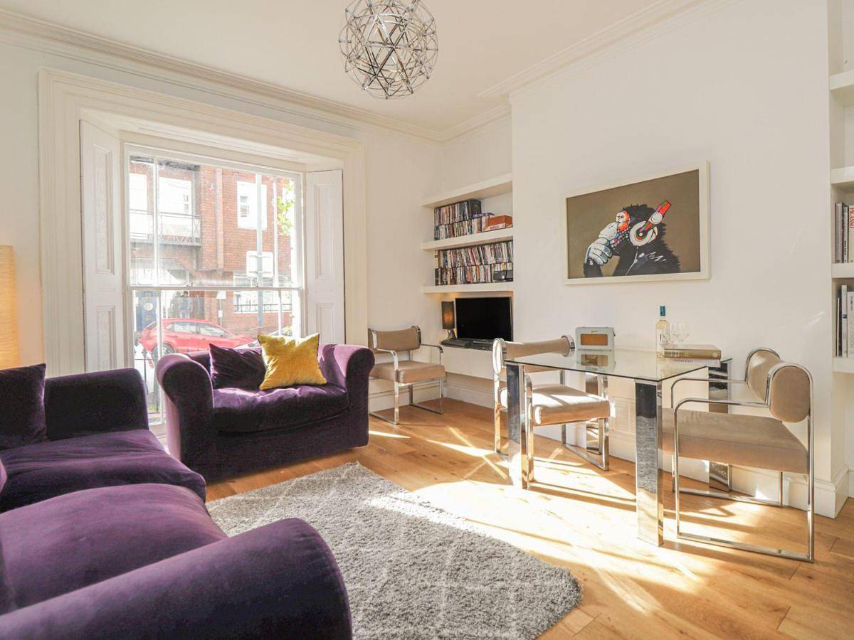 Entire apartment, 7 Mount Sion in Royal Tunbridge Wells, Kent