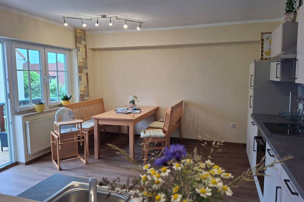 Ganze Wohnung, Neu renovierte familienfreundliche Fewo, Rad fahren/wandern am Brombachsee. in Gunzenhausen, Fränkisches Seenland