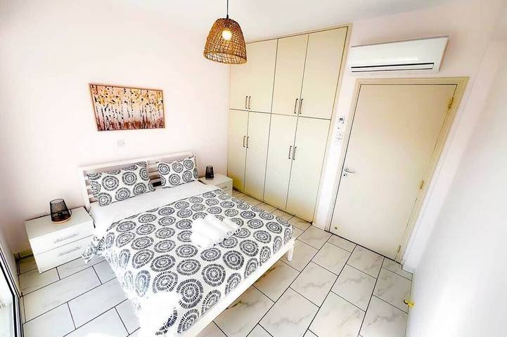 Appartement entier, Samos City Center, 2Br Sleeps 4 in Limassol, Chypre du Sud
