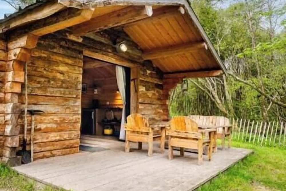 Zecamping 3* piscine chauffée sauna jacuzzi chalet Bbq 35m2 4 pers in Huelgoat, Châteaulin und Umgebung