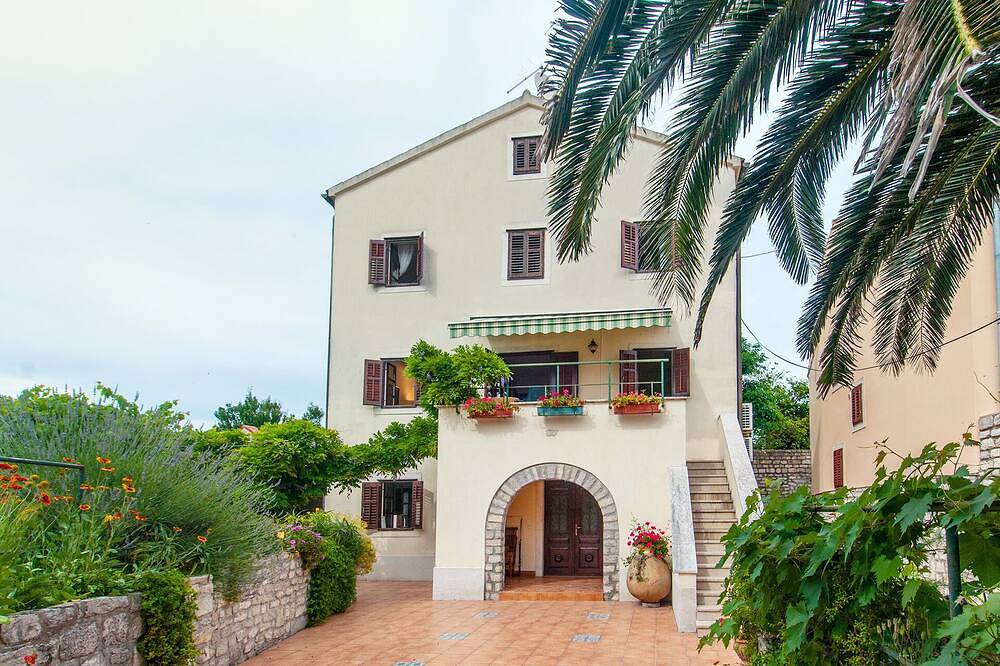 Familienhaus Lana – Haus mit 8 Schlafzimmern und Garten in Osor, Cres in Osor (Kvarner Bucht), Osor (Gemeinde)