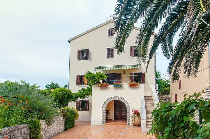 Ferienhaus für 9 Personen, mit Garten und Balkon, mit Haustier - 1