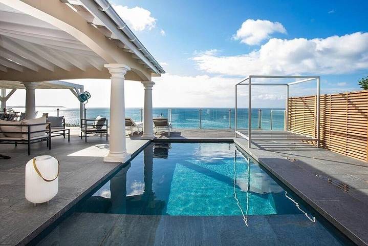 Gîte pour 6 personnes, avec jardin ainsi que piscine et terrasse, animaux acceptés dans Friars Bay Saint Martin