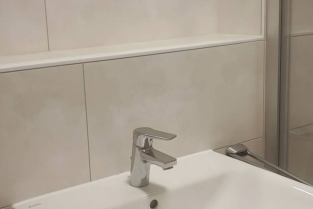 Apartment im Hotel 'Einhorn' mit Bergblick, gemeinsamer Terrasse und Wlan in Schwäbisch Gmünd, Albsteig Etappe 6