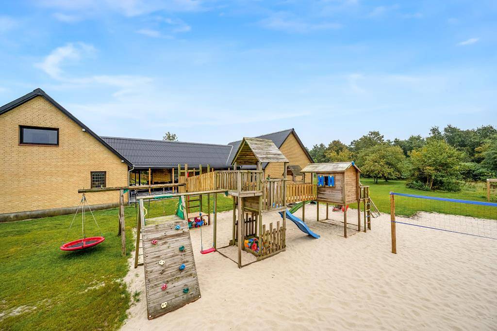 Großes Ferienhaus für 30 Personen mit Pool und großem Aktivitätsraum in Ikast-Brande