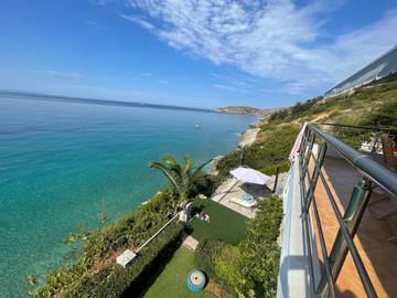 Gîte pour 3 personnes, avec jardin et vue à Himarë