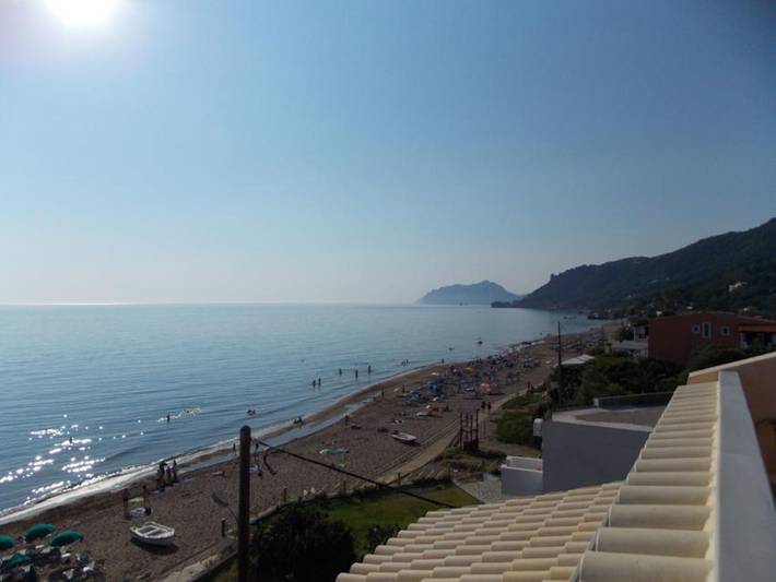 Gîte pour 2 personnes, avec Vue sur l’océan ainsi que Balcon/Terrasse et Jardin à Agios Gordios - 2