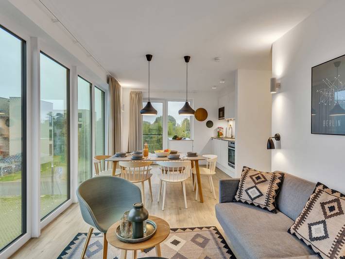 Ferienwohnung für 6 Personen, mit Sauna und Balkon sowie Kinderpool, mit Haustier in Lembruch