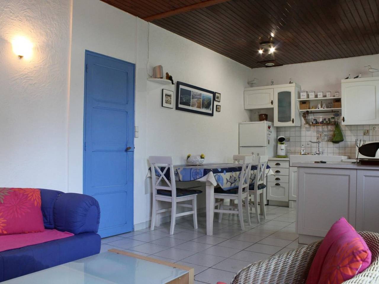 Charmantes Haus nahe Strand und Wald, Parkplatz, Wlan in Le Grand-Village-Plage, Côte de Beauté