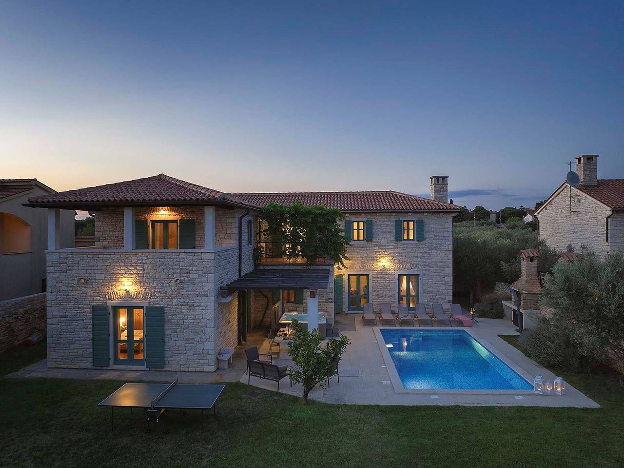 Villa with private pool, Hottub, table tennis. in Vodnjan, Grad Vodnjan