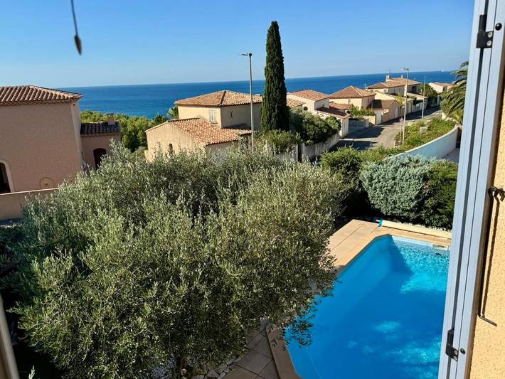 Villa pour 12 personnes, avec piscine ainsi que vue et jardin à Sausset-les-Pins - 2