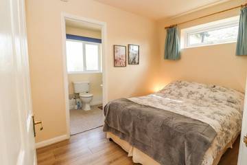 Glamping for 2 People in Cricklade, Wiltshire, Photo 1