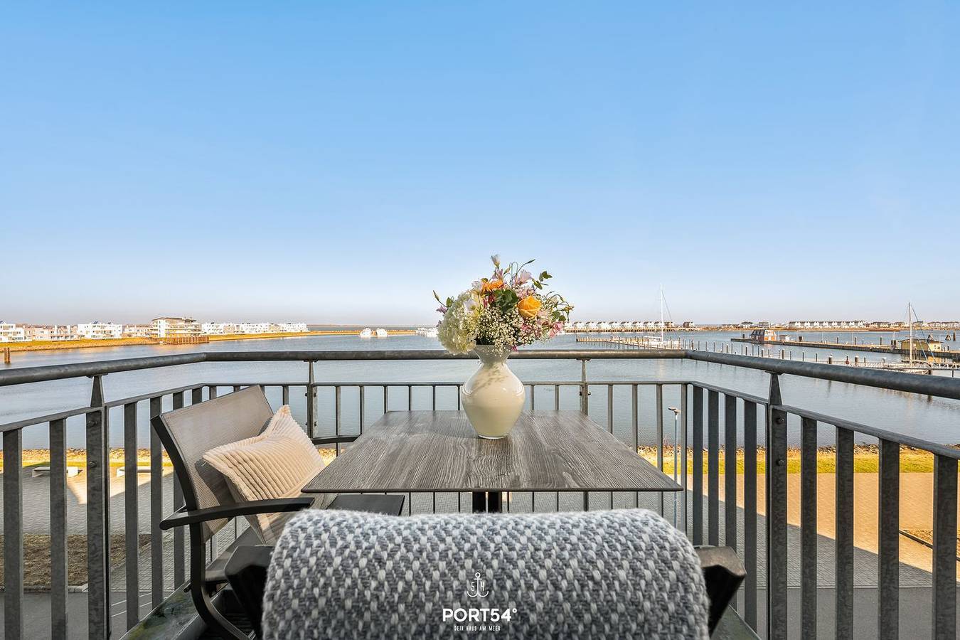 Ganze Wohnung, St. Malo - 2. Stock, Balkon, Hafenblick, Waschmaschine, eigener Parkplatz in Olpenitz, Kappeln