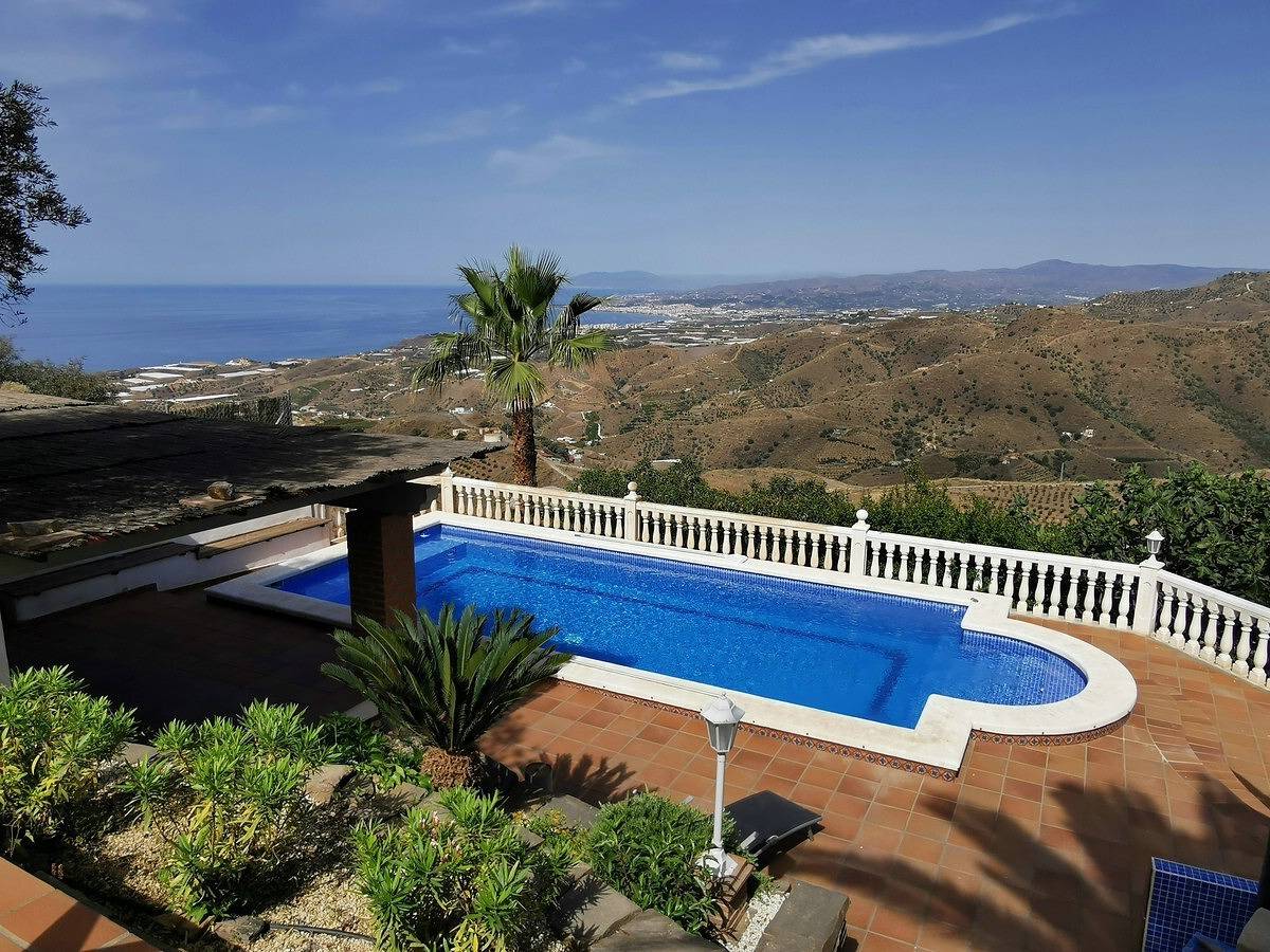 Holiday Home 'Castillo De Manzano' with Sea View, Wi-Fi and Air Conditioning in Torrox, Costa del Sol