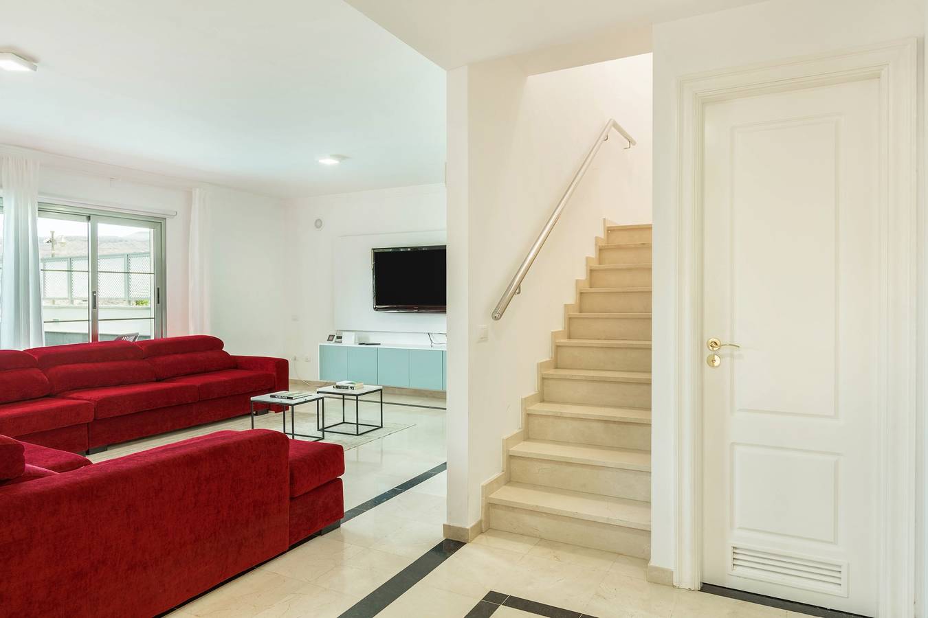 Appartement entier, Appartement "Happy Dreamer" avec grande piscine, vue sur les montagnes et Wi-Fi in Puerto Rico (Gran Canaria), Grande Canarie du Sud